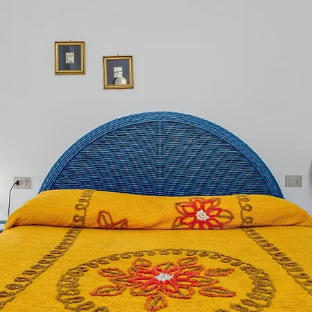 Trilo Deledda Apartment *